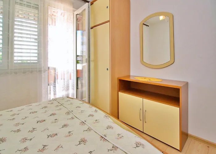 Διαμέρισμα Dragica By Interhome *