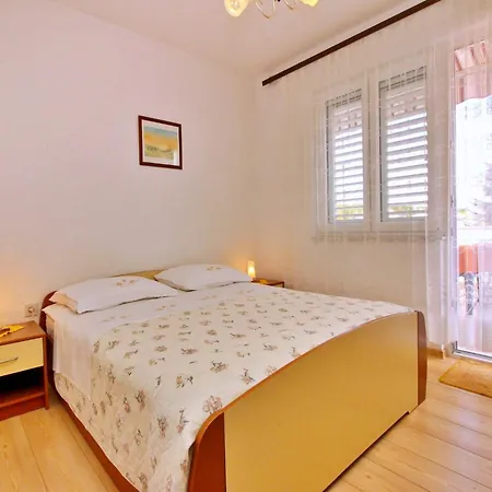 Apartmán Dragica By Interhome *