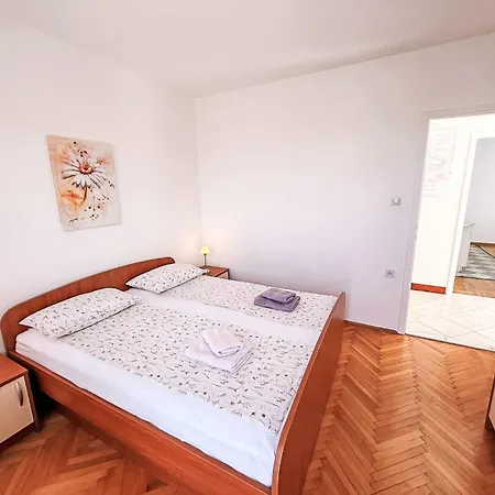Dragica By Interhome Apartman