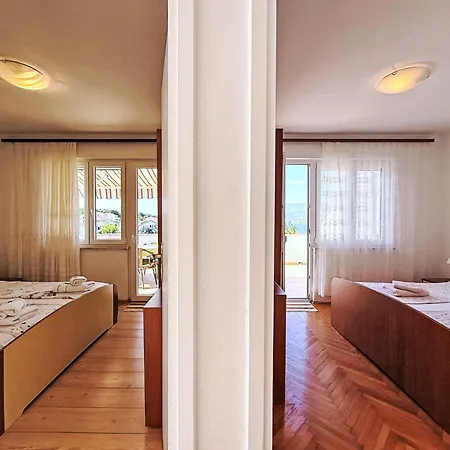 Apartman Dragica By Interhome