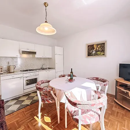 Dragica By Interhome Apartman