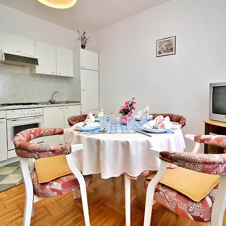 Dragica By Interhome